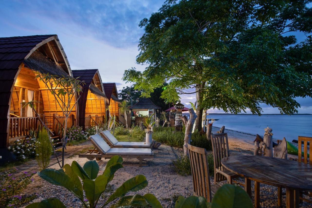 Santen Beach Bungalows Ped エクステリア 写真