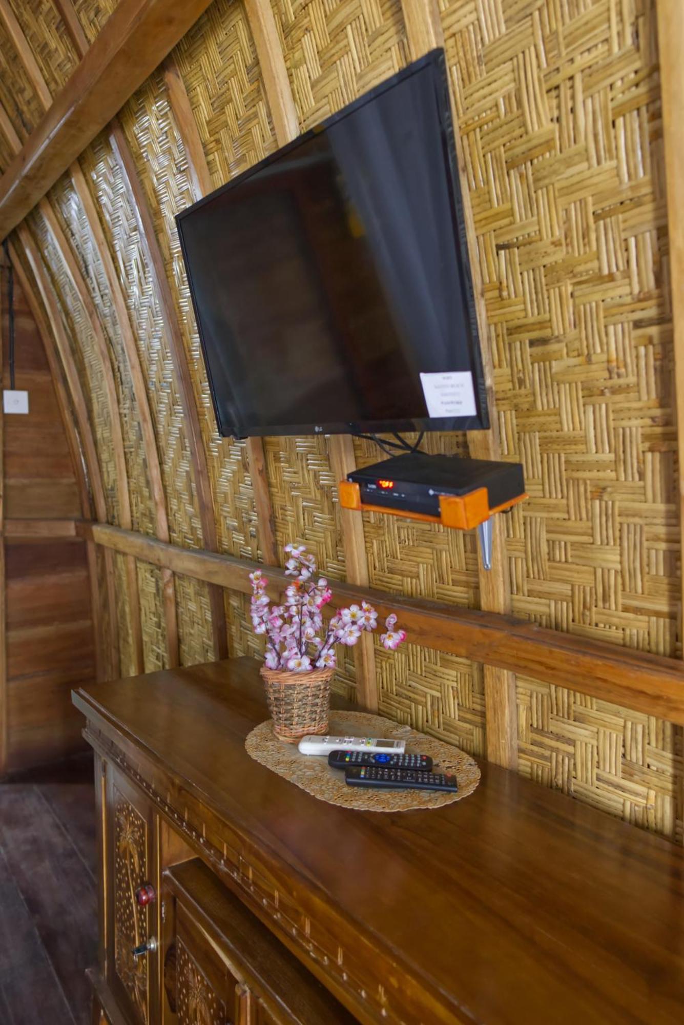 Santen Beach Bungalows Ped エクステリア 写真