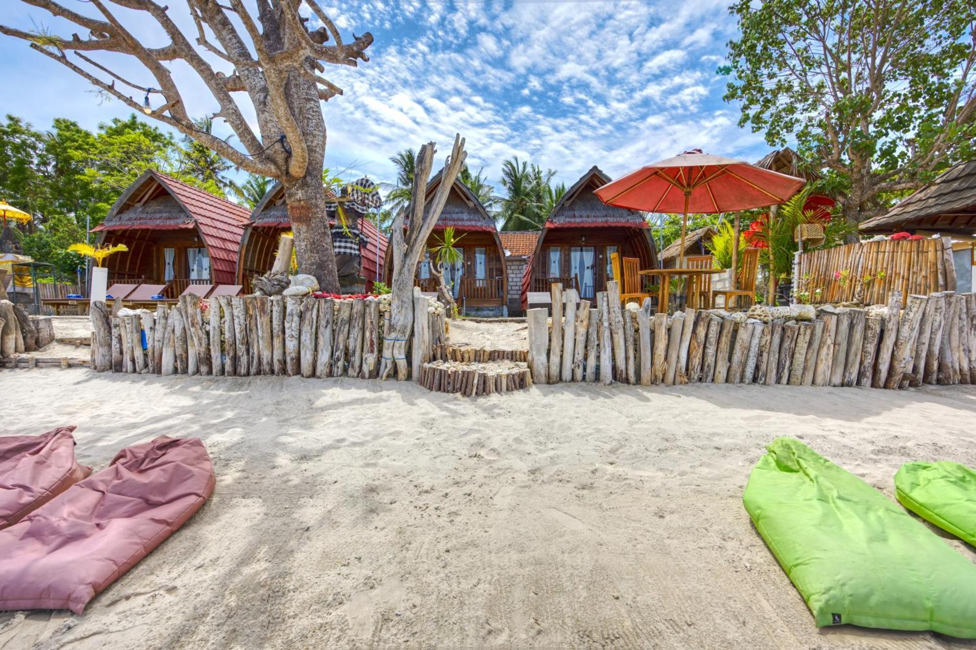 Santen Beach Bungalows Ped エクステリア 写真