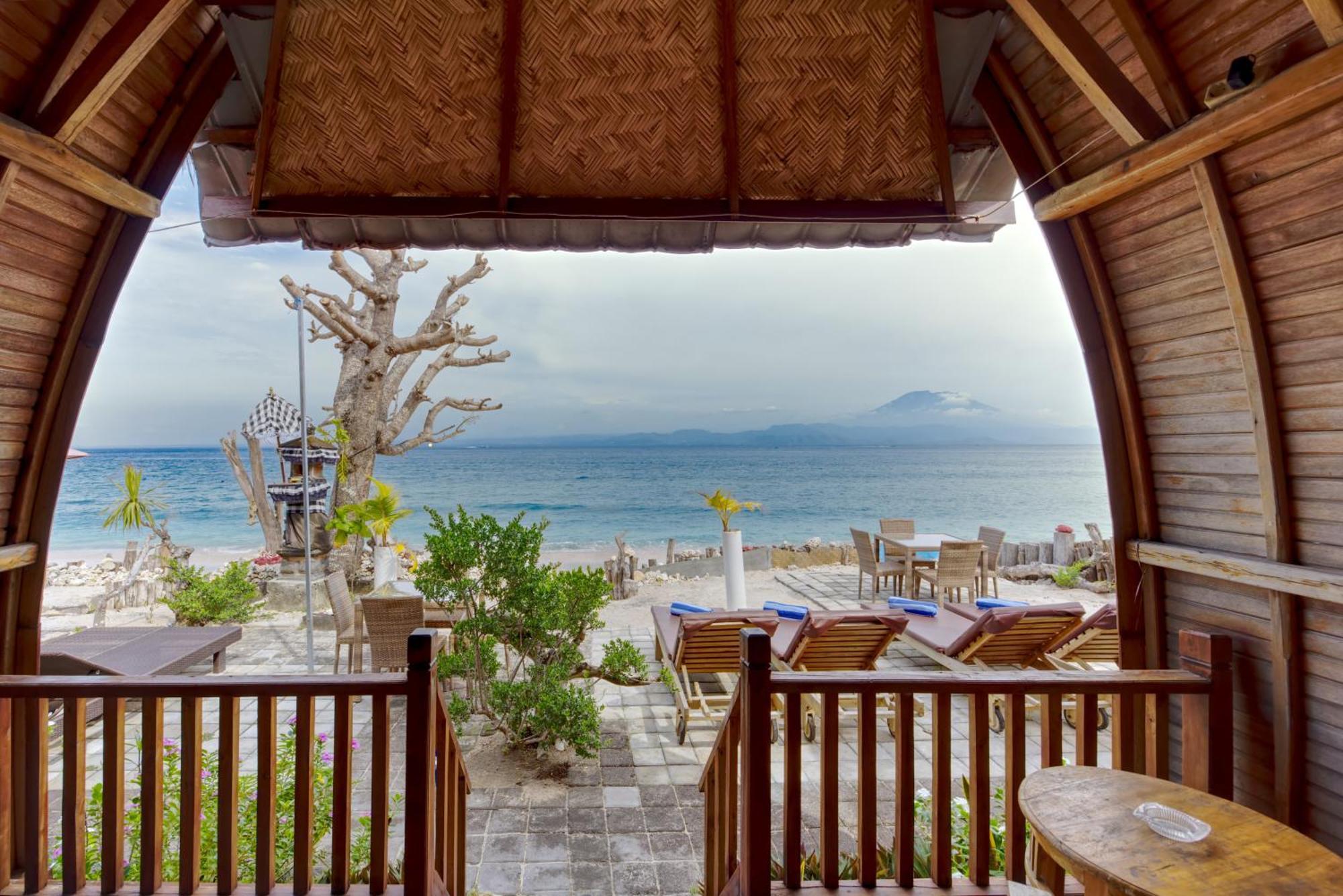 Santen Beach Bungalows Ped エクステリア 写真