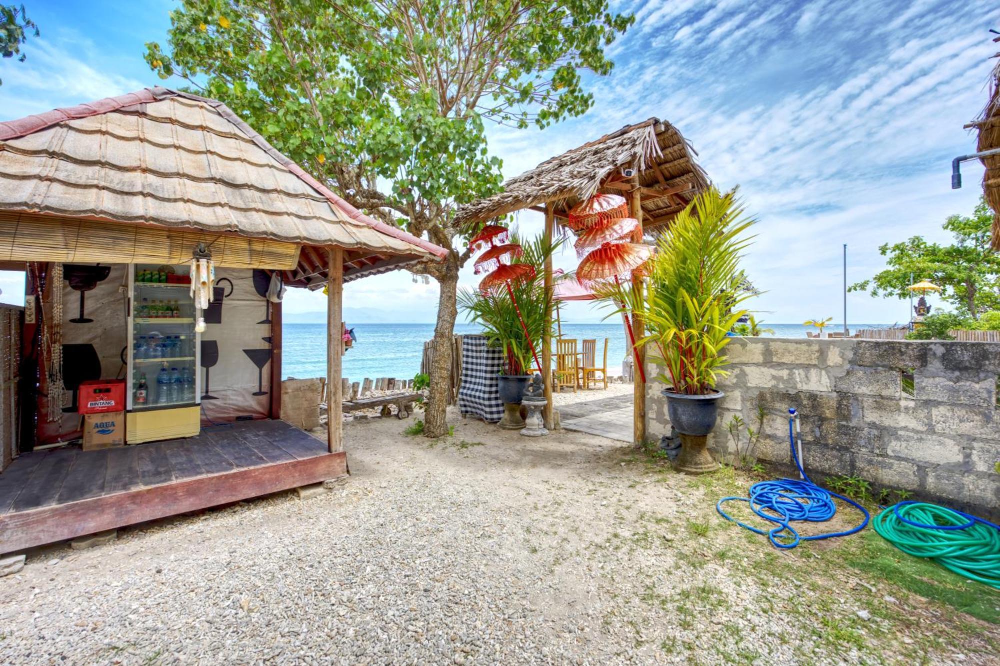 Santen Beach Bungalows Ped エクステリア 写真