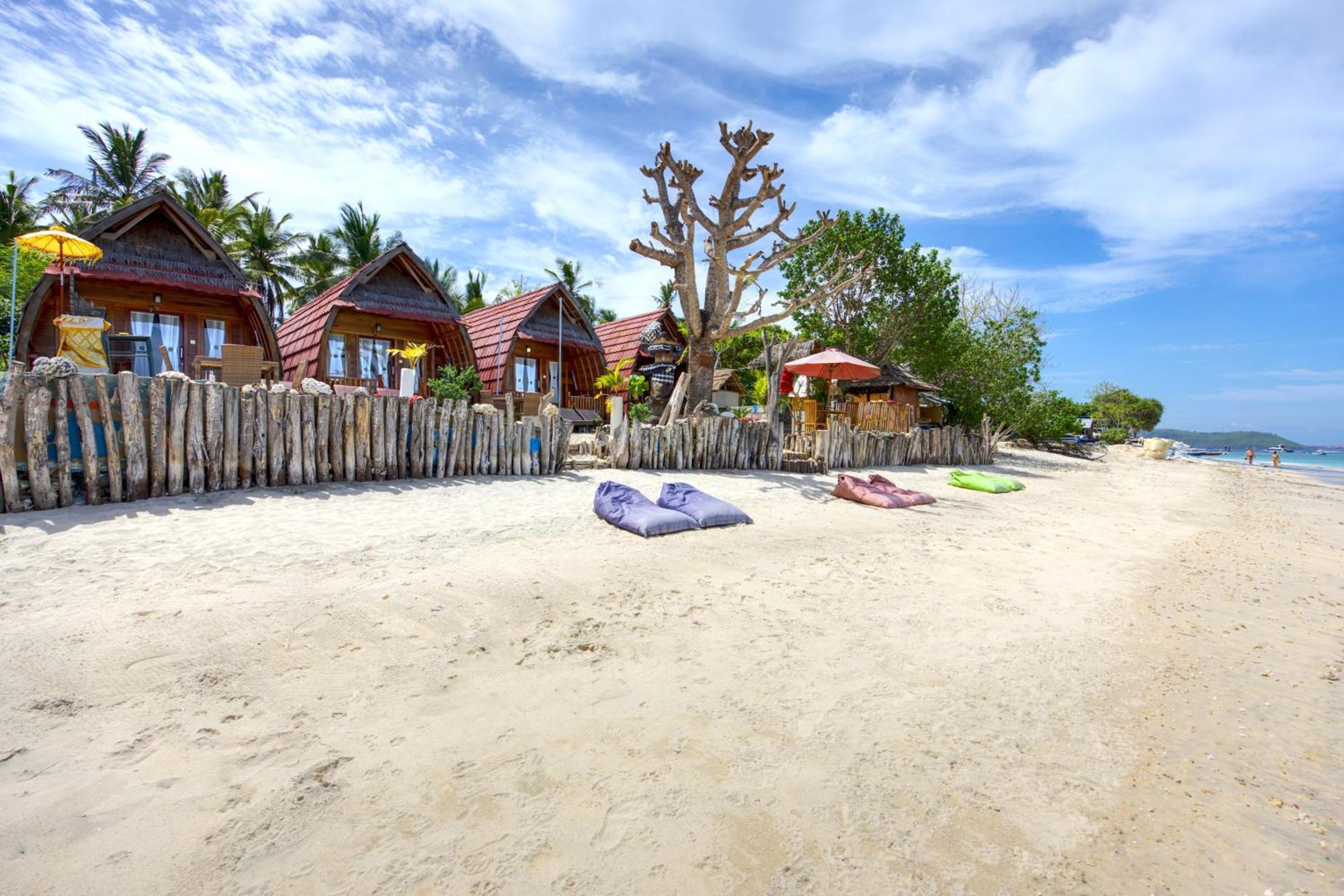Santen Beach Bungalows Ped エクステリア 写真